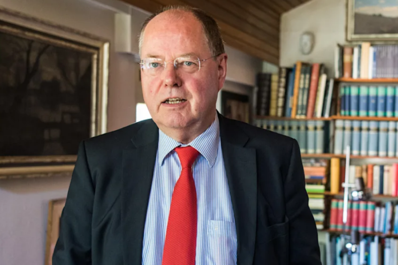 Peer Steinbrück: Krankheit, Familie & Karriere