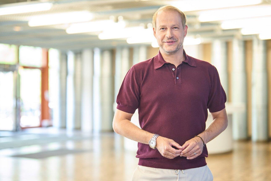 ZDF Moderator Tim Niedernolte